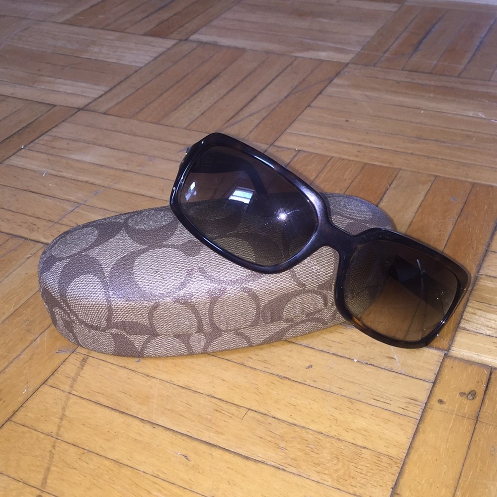 Coach Samantha Sunglasses 🕶